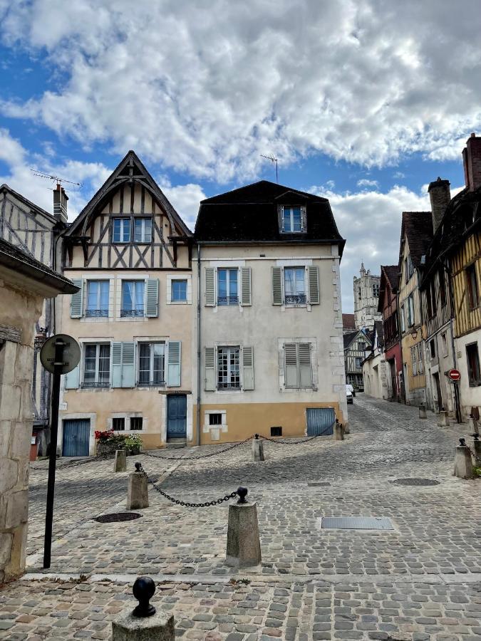 Appartement Le Cadet Roussel Auxerre Les Quais Exterior photo